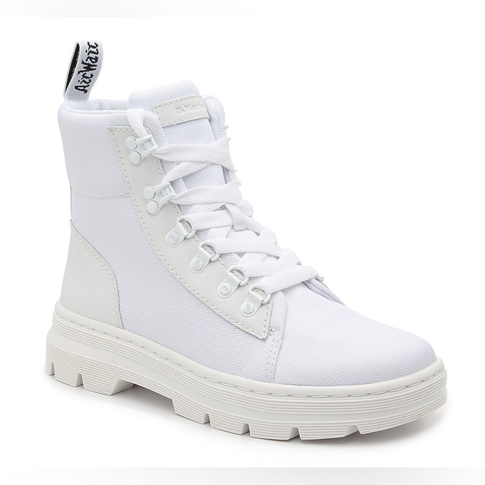 NWT Dr. Martens Combs Platform Boots